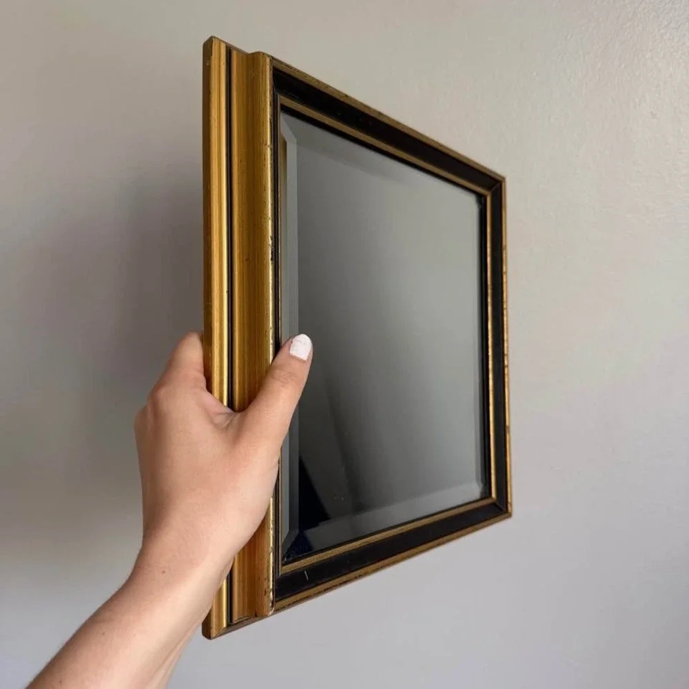 N/A vintage square
